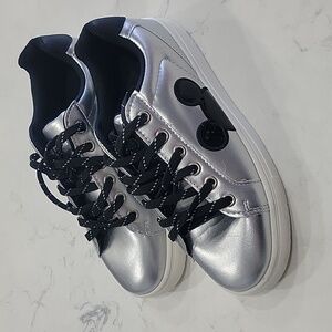 Silver Disney Mickey Mouse Metallic Sneakers Sz 7